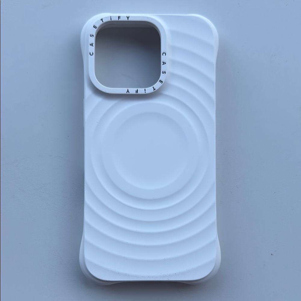 Casetify White Ripple Design Phone Case